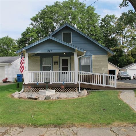 1220 S Westnedge Ave, <b>Kalamazoo</b>, MI 49008 is a single-family home listed for <b>rent</b> at $950 /mo. . Houses for rent kalamazoo